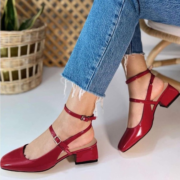 Coutgo Shoes - Coutgo Mary Jane Chunky Low Heels Closed Square Toe Ankle Strap Pumps Size 9.5